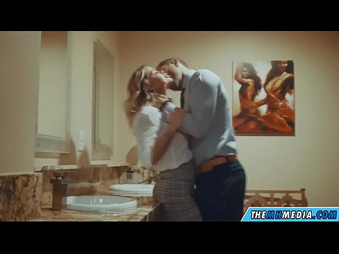 ❤️ Cando unha loura tetona seduce nun baño público ❤️ Porno anal en % gl.basseyn-vsem.ru % ️❤